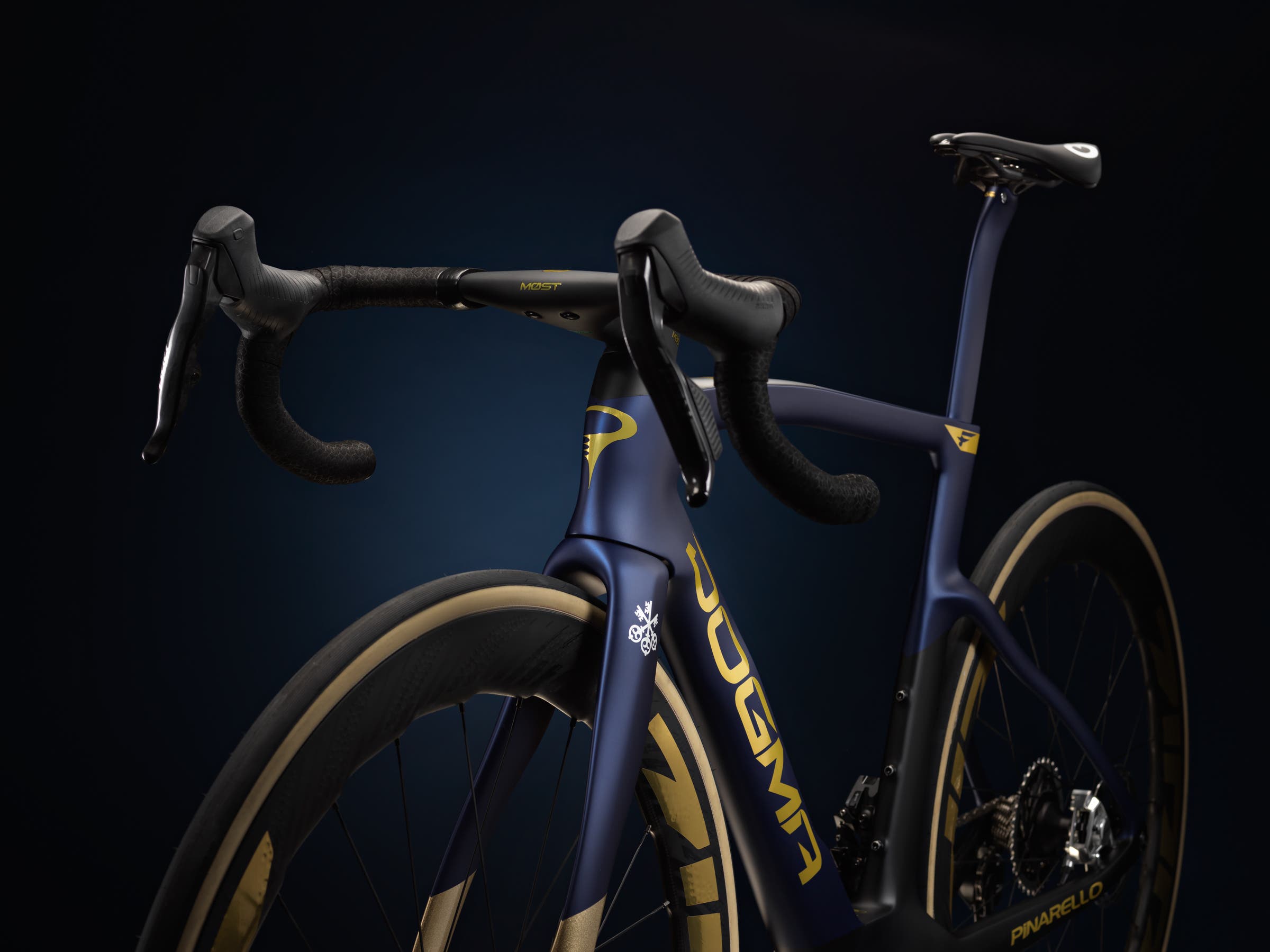 Q36.5 Pinarello Dogma F