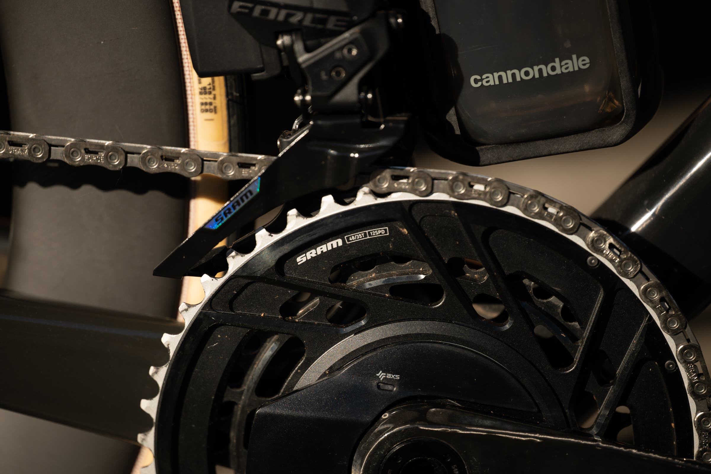 SRAM chainring with power meter