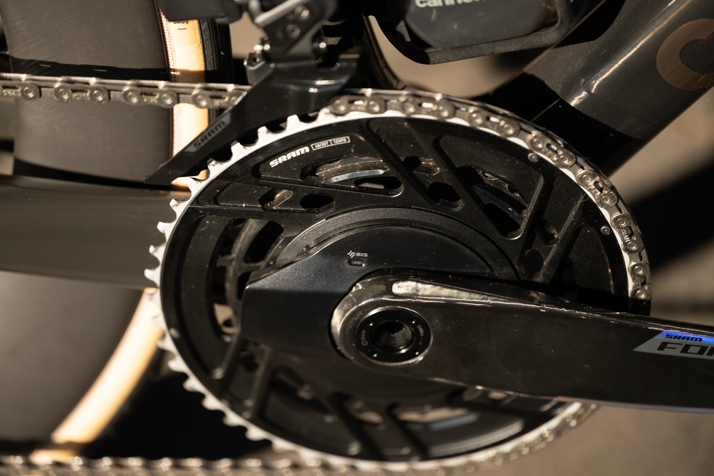 SRAM chainring with power meter