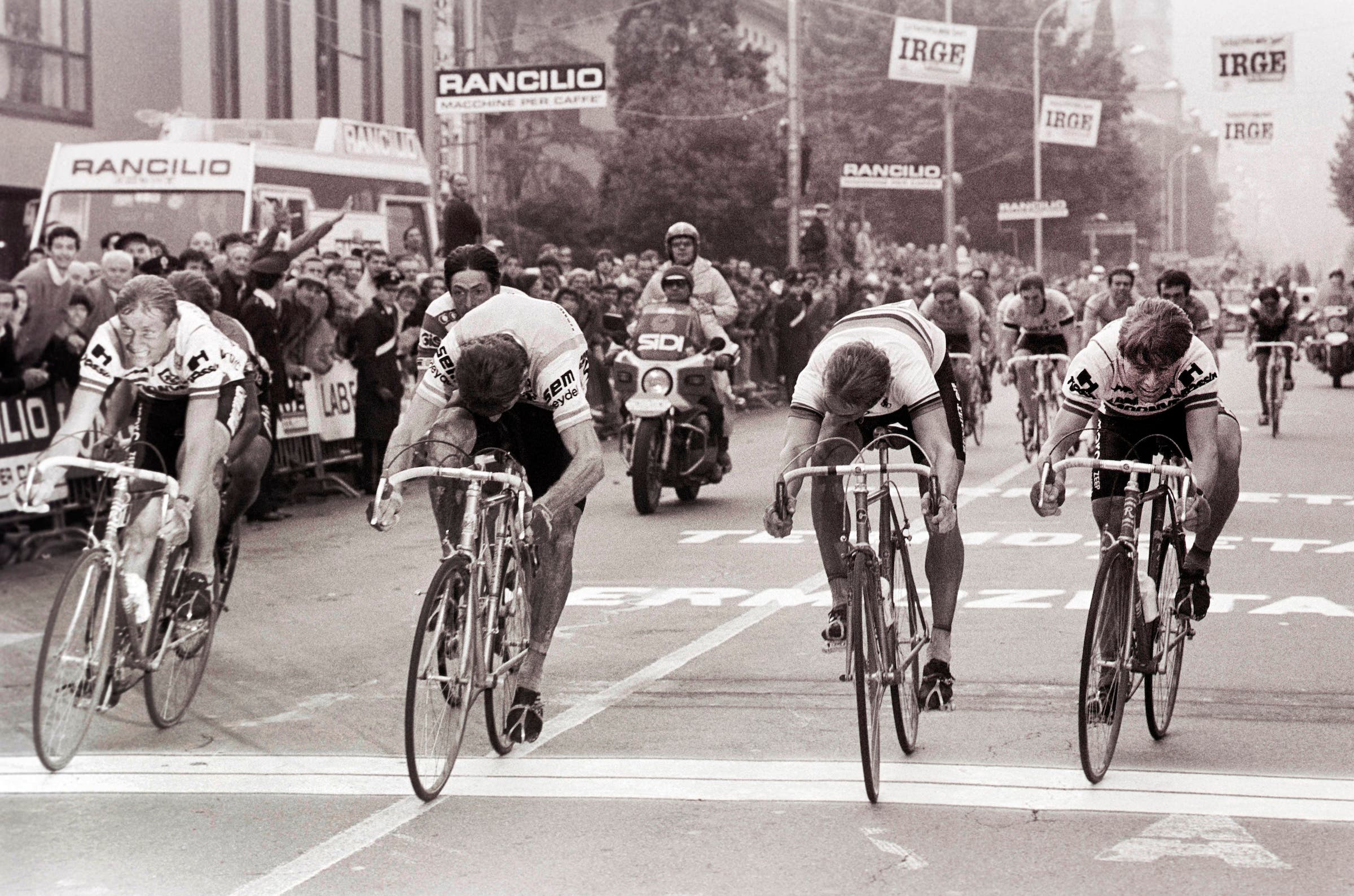 Sean Kelly won many of the biggest races in cycling, including taking the 1983 Giro di Lombardia ahead of Greg LeMond, Adrie Van der Poel and Hennie Kuiper