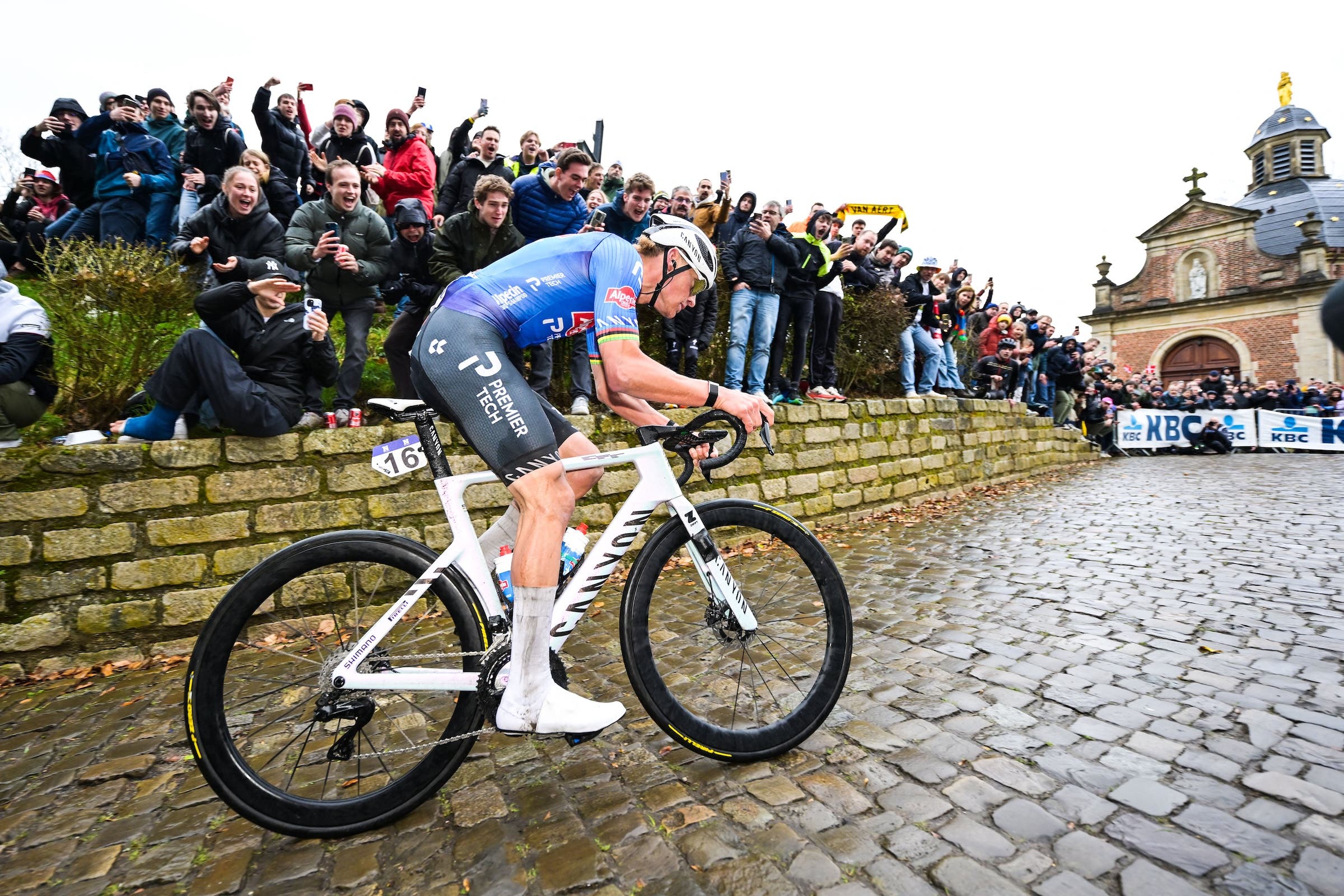 Mathieu van der Poel rides clear on the Muur van Geraardsbergen during the Omloop Het Nieuwsblad on February 28, 2026. (Photo: David Pintens / Belga / AFP)