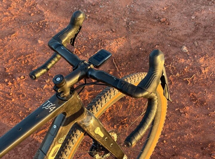 Beginner gravel cockpit