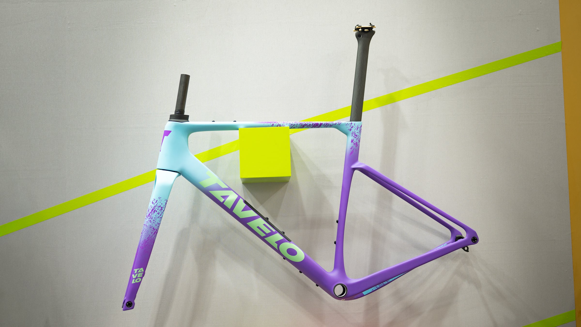 First Look: Tavelo’s New Aero Gravel Race Bike Costs Just $1,880