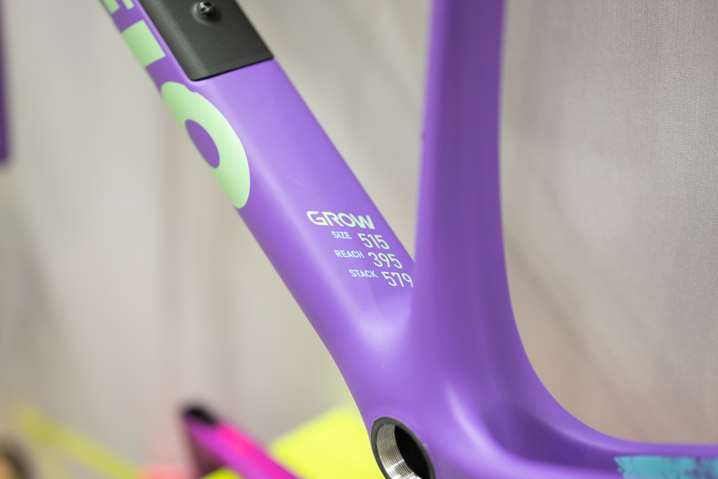 Tavelo Grow gravel race bike