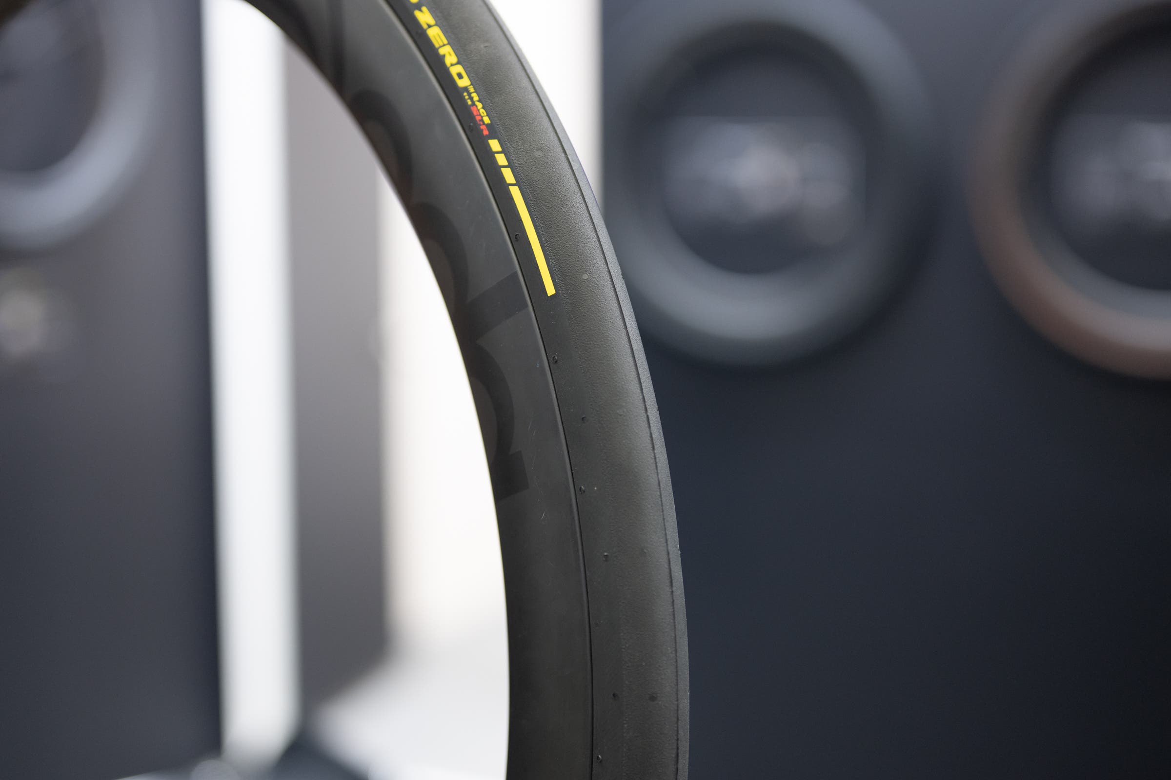 Pirelli P ZERO Race TLR SL-R 