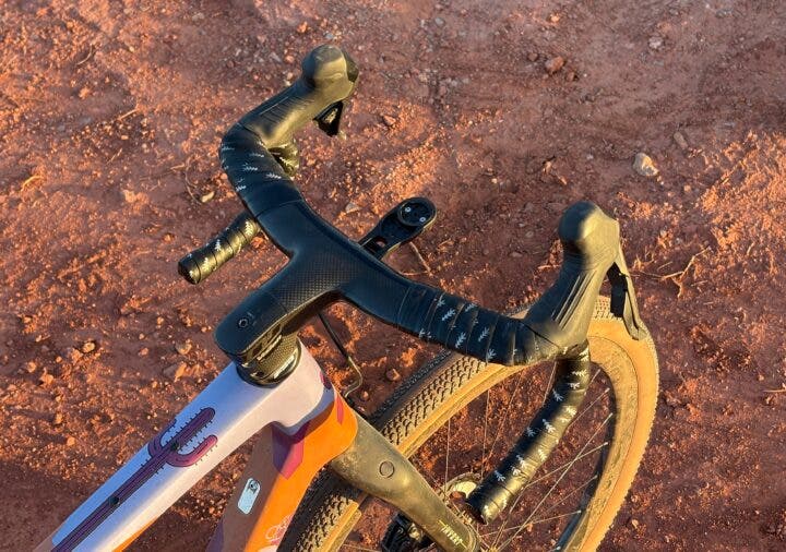 Experienced gravel cockpit