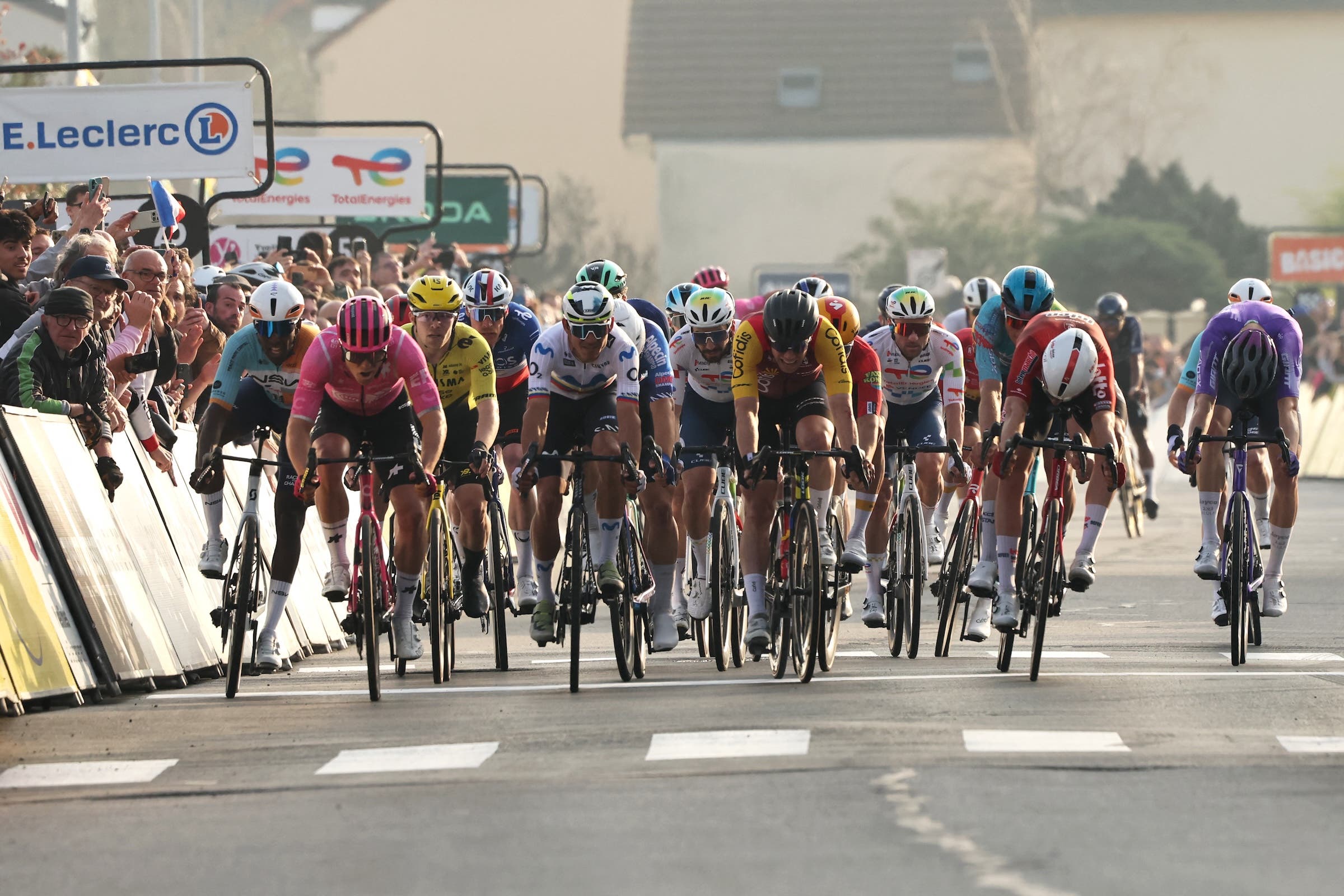 Luke Lamperti takes stage 1 of Paris-Nice (Photo: Anne-Christine Poujoulat / AFP)