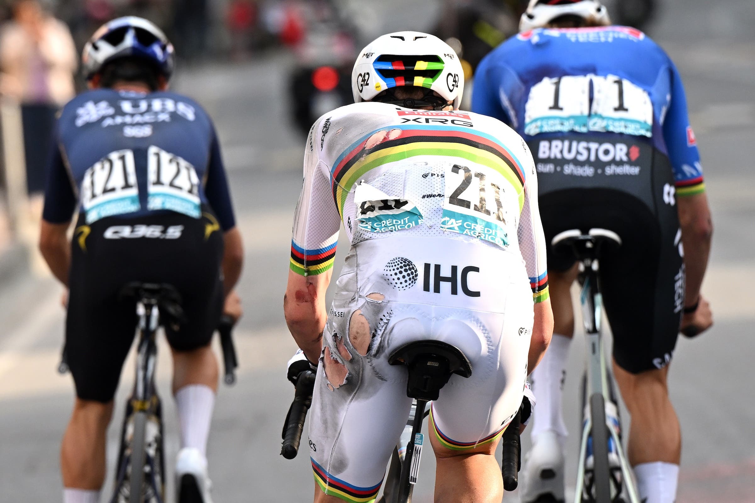 Tadej Pogacar (UAE Emirates - XRG) shows signs of the big crash he suffered in Milan-San Remo (Photo: Dario Belingheri/Getty Images)