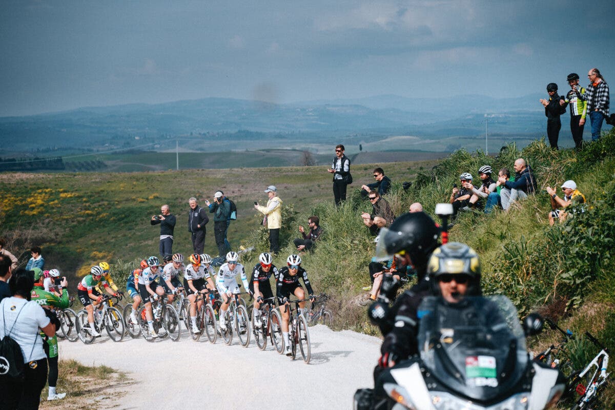 Strade Bianche Donne was shaped by a bunch of favorites being led down a wrong turn.
