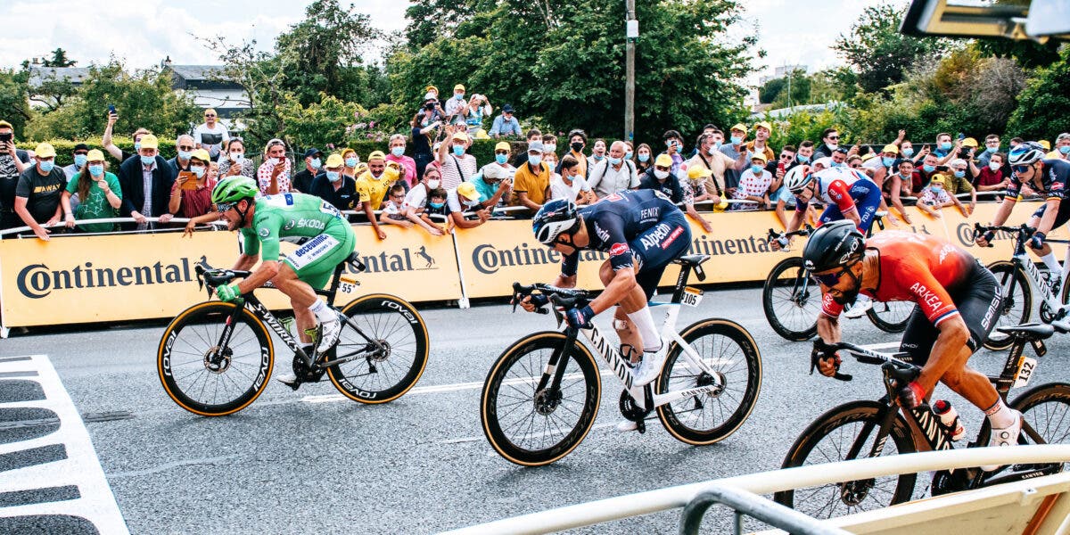 Cavendish harvested the majority of his Tour de France wins on top of a Quick-Step-issue Specialized Venge.