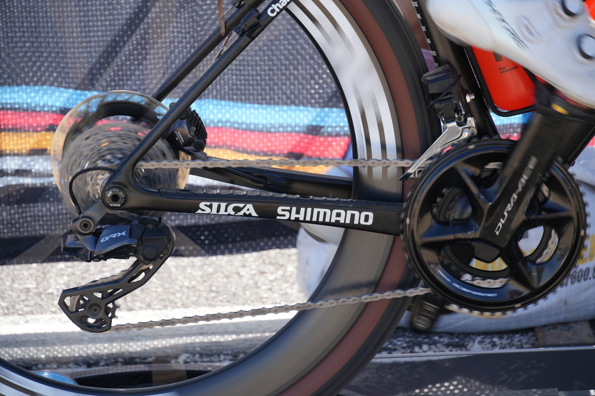 Alexey Vermeulen's 2x Shimano Drivetrainea Otter 2026