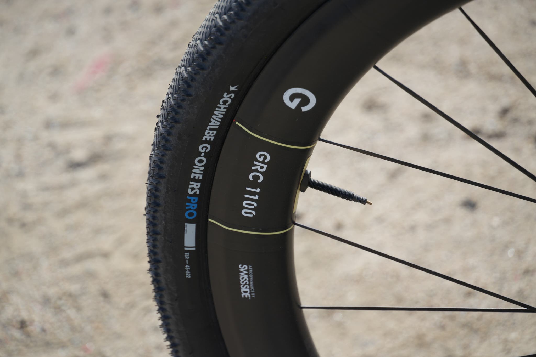 DT Swizz X Canyon rear wheel