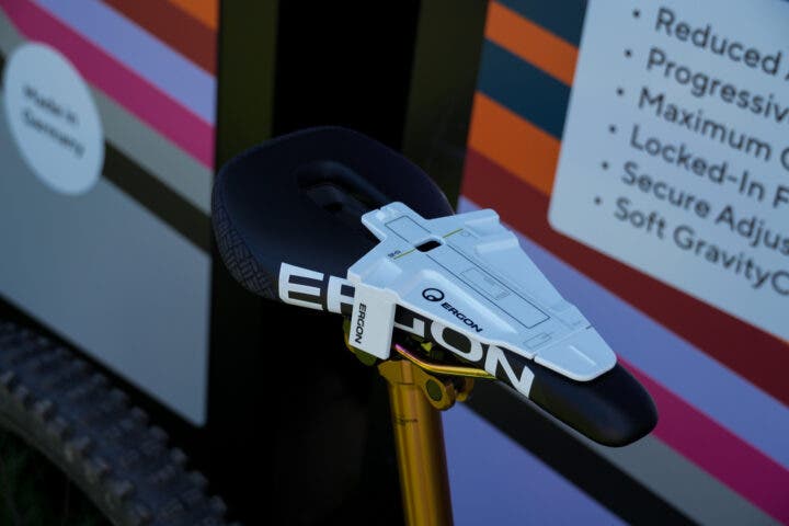 Ergon saddle tool