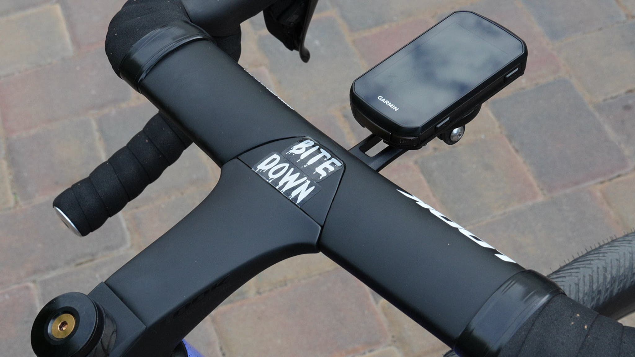 Finsterwald custom Look flourish