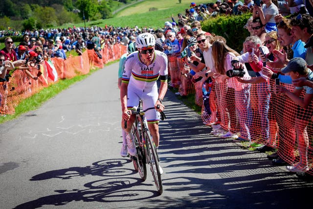 Pogačar Pummels Competition in Liège Following Big Seixas Scare