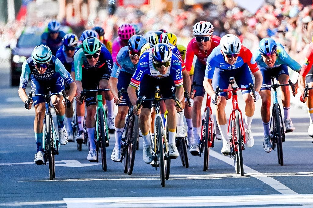 Andare in bicicletta è dannoso per la salute delle ossa, ma esistono modi semplici per preservare lo scheletro.