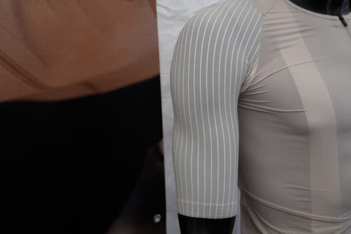 Pearl Izumi Black shoulder