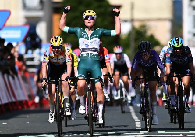 Vuelta Femenina: Lotte Kopecky Buries Frustrations with Piledriver Sprint