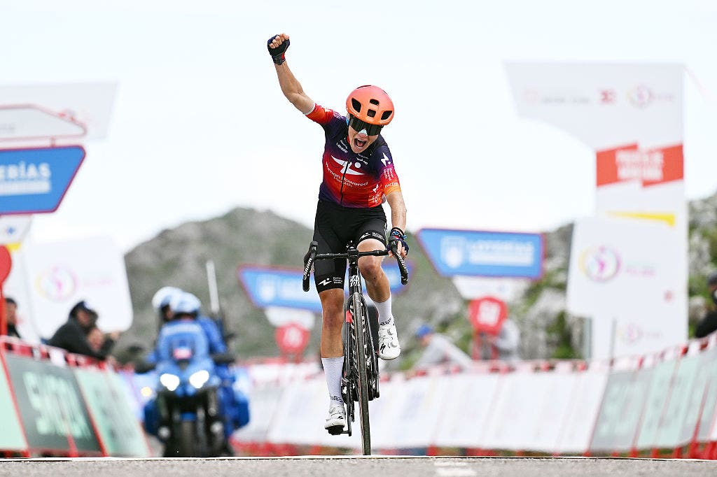 Stiasny Vuelta Femenina