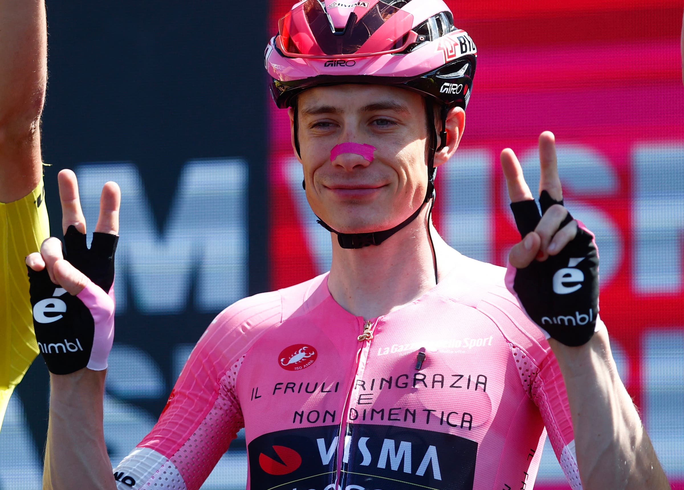 Jonas Vingegaard is sublime in the Maglia Rosa at this year's Giro (Photo by Luca Bettini / AFP)