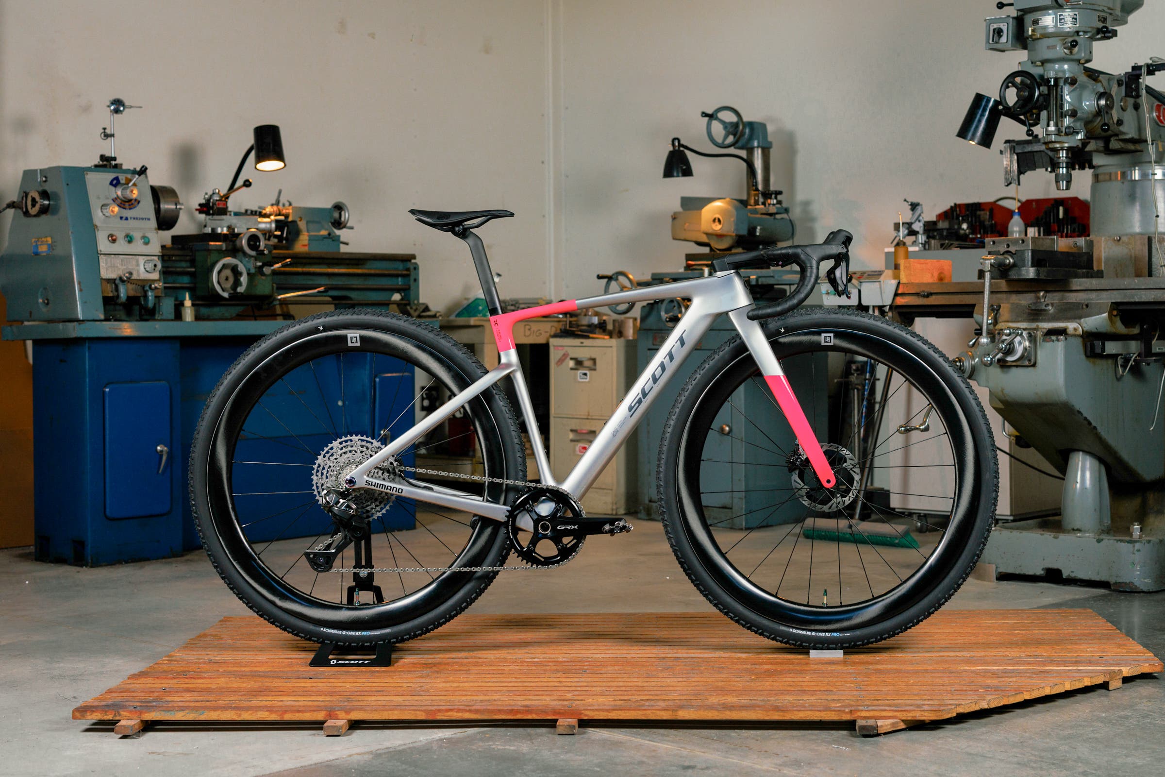 Scott 32-inch Body 2