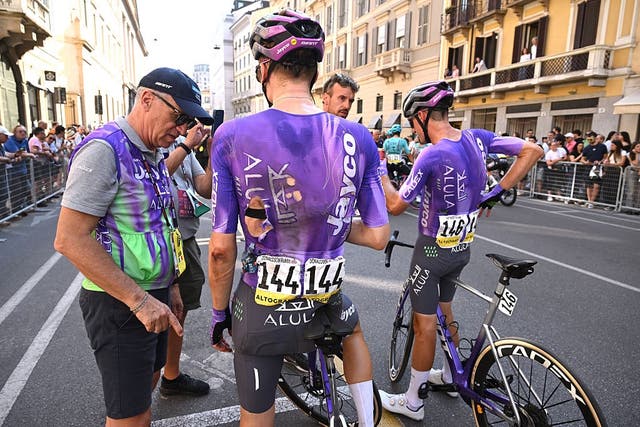 Headbutt and Expulsion After Jonas Vingegaard Leads Rider Revolt in Wild Giro d'Italia Finale