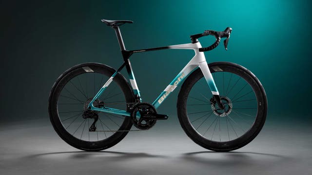The 2026 Bianchi Specialisma Is No Longer a Climbing Bike