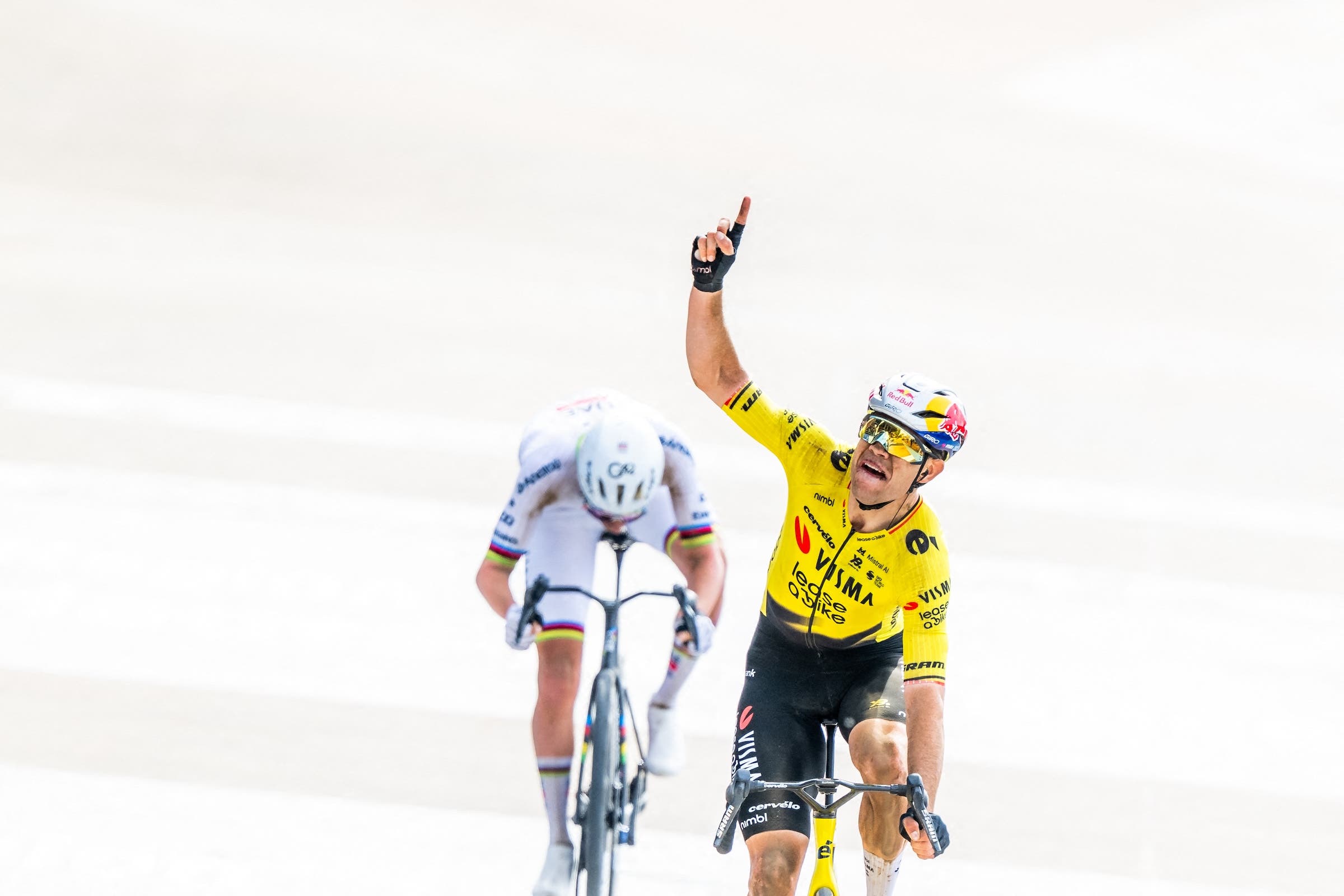 Wout van Aert outsprinted Tadej Pogaćar in Paris-Roubaix (Photo: Jasper Jacobs / Belga Mag via AFP)