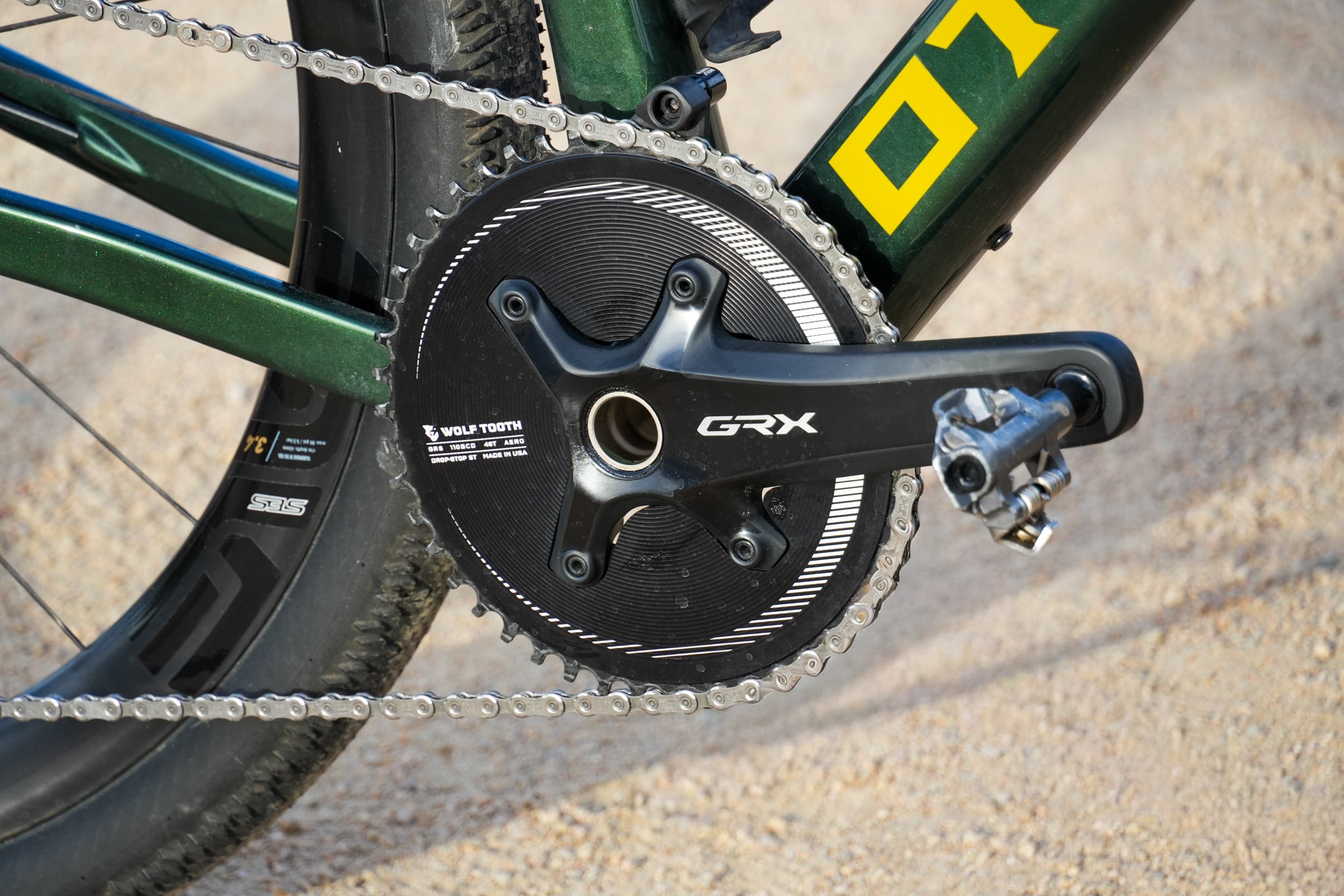 Shimano GRXTR Details chainring