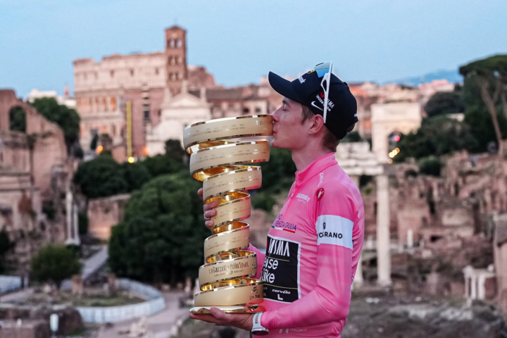 Jonas Vingegaard celebrates victory in the 2026 Giro d'Italia.