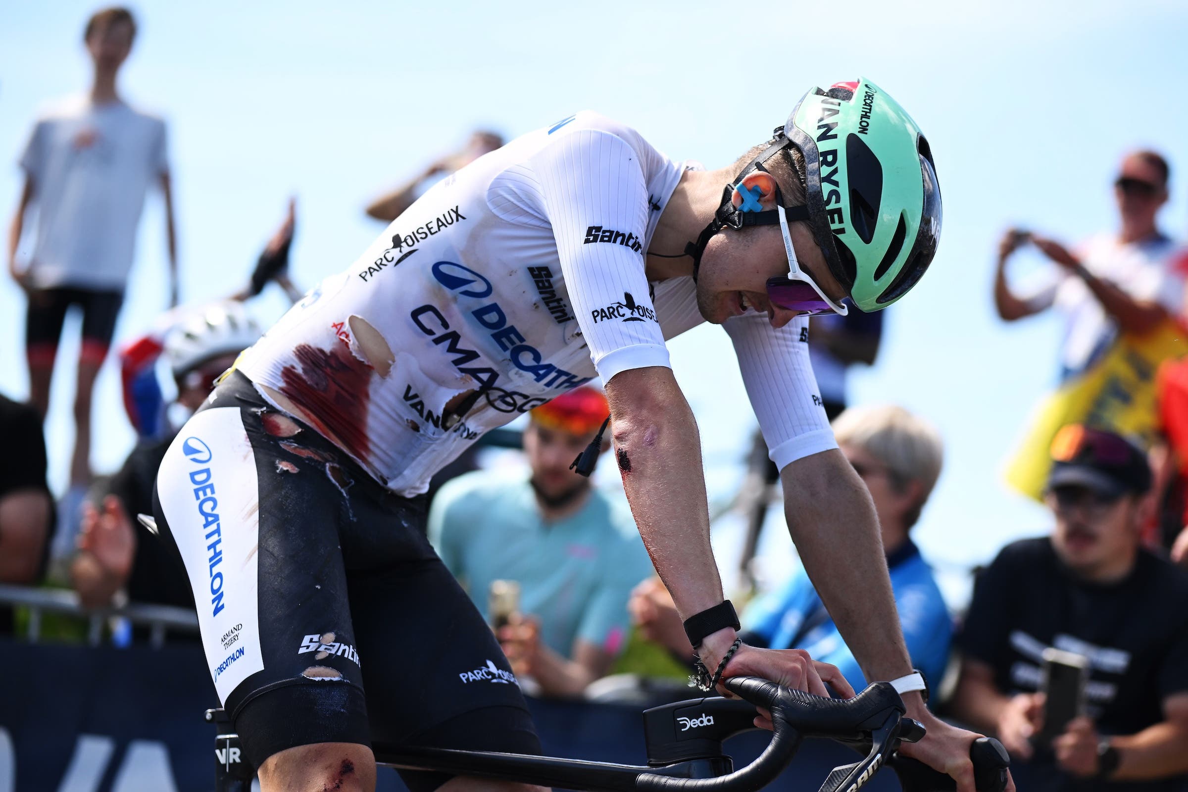 Paul Seixas had a big crash during the Tour Auvergne-Rhone-Alpes 2026 (Photo: Dario Belingheri/Getty Images)