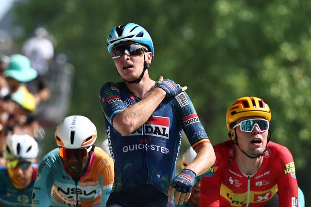 Tour de France Stage 7: Merlier Mashes Big Bunch Sprint Into Bordeaux