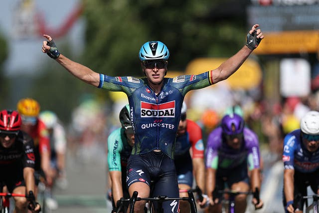 Tour de France Stage 8: Merlier Makes It Two with Incredible 400 Meter Effort