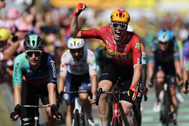 Tour de France Stage 11: Wærenskjold Puts in Genius Move, Mammoth Sprint to Win