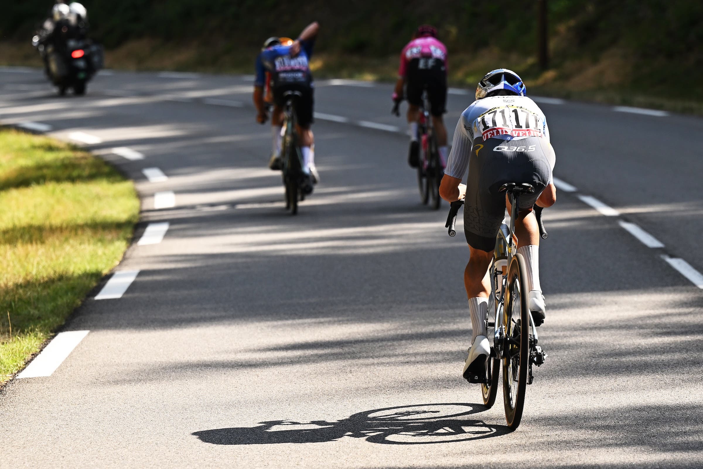 Pidcock had derailleur issues in the finale (Photo: Tim de Waele/Getty Images)