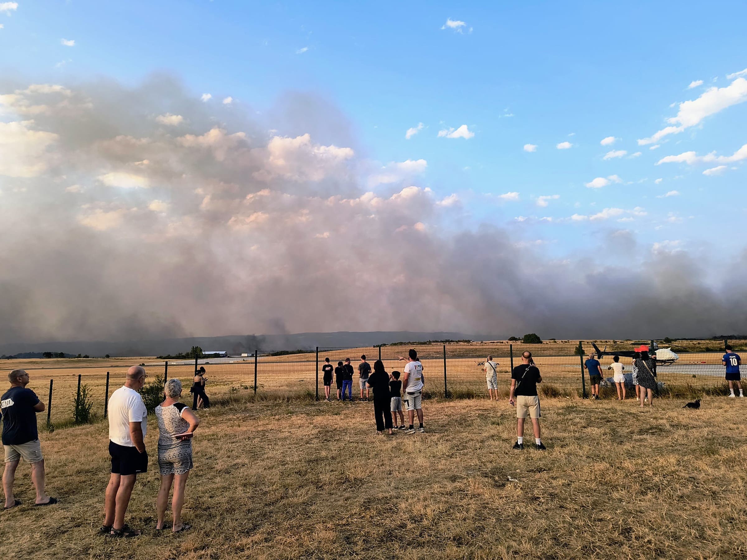Wildfires have affected several areas of France and Spain, forcing evacuations (Photo: Daniel Abelous / AFP)