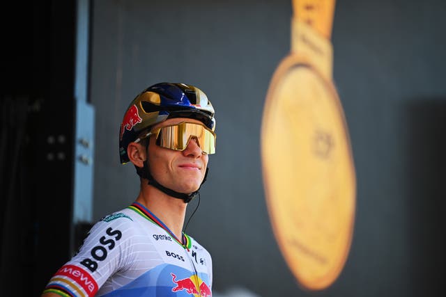 Evenepoel Poised for Gripping Tour Showdown as Pogačar’s Team Fades