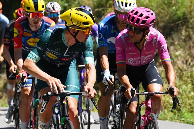 Tense Tour Mountains Battle Goes Right Down to the Wire Between Pogačar and Carapaz