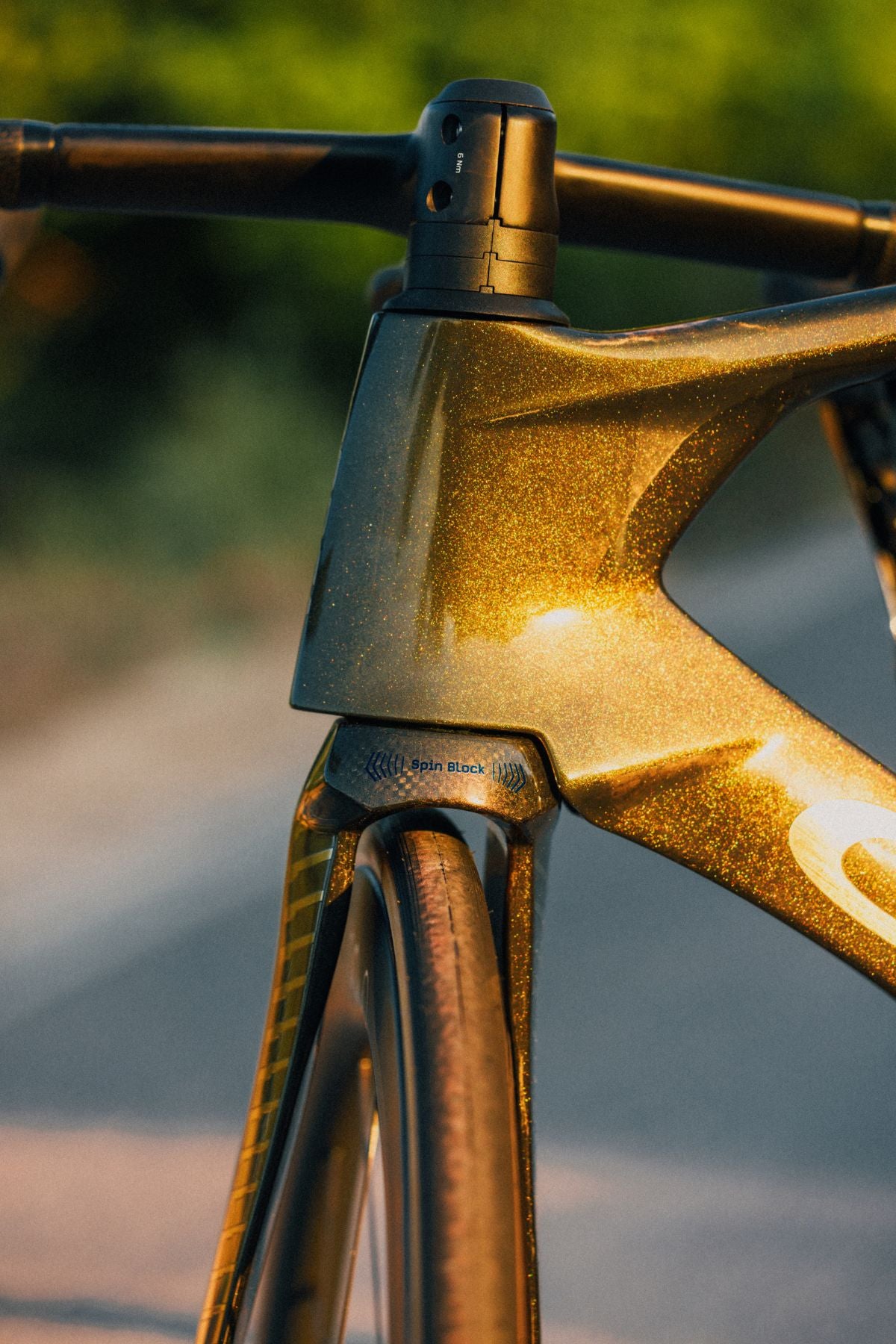 Orbea Orca Aero Review: An Aero Race Bike With 37mm Tires