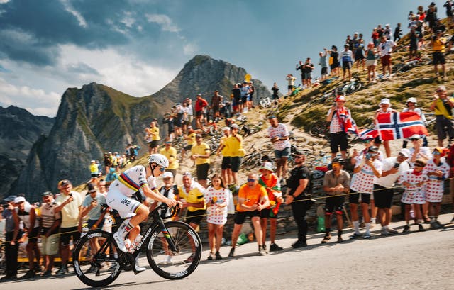 Power Analysis: Tadej Pogačar Crushes the Col du Tourmalet Record