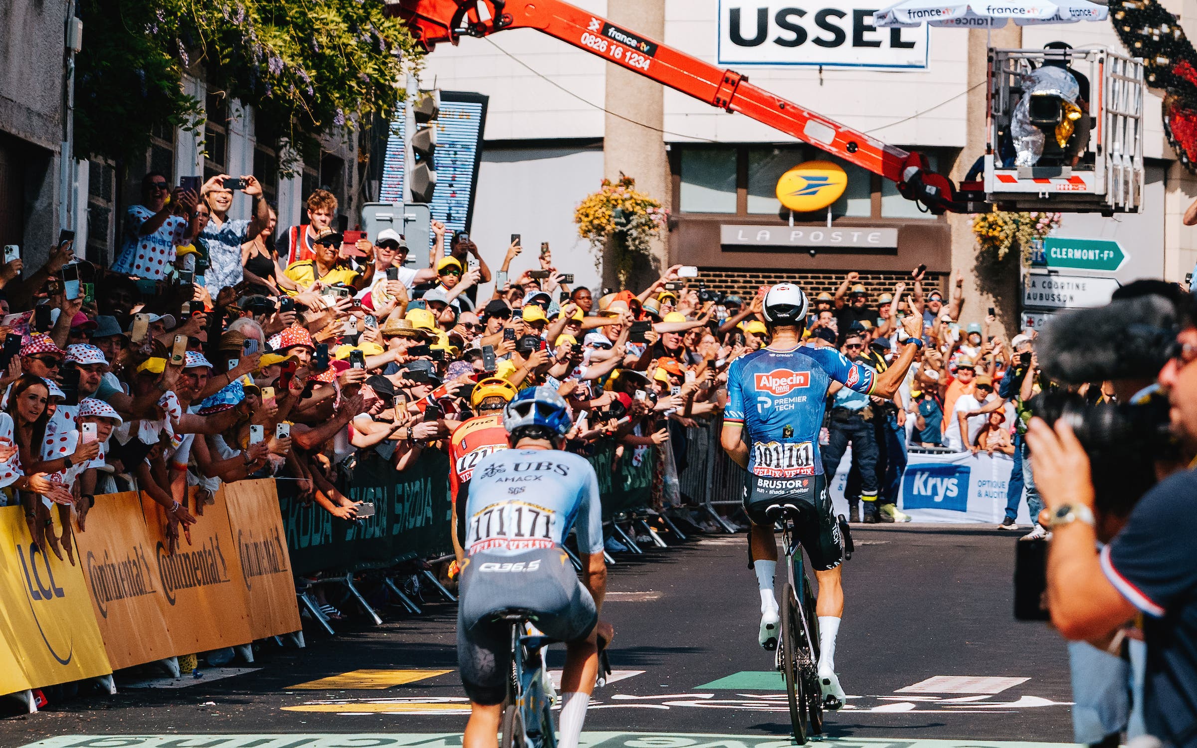 A large crowd cheered on the riders and witnessed Van der Poel's success (Photo: Gruber Images)
