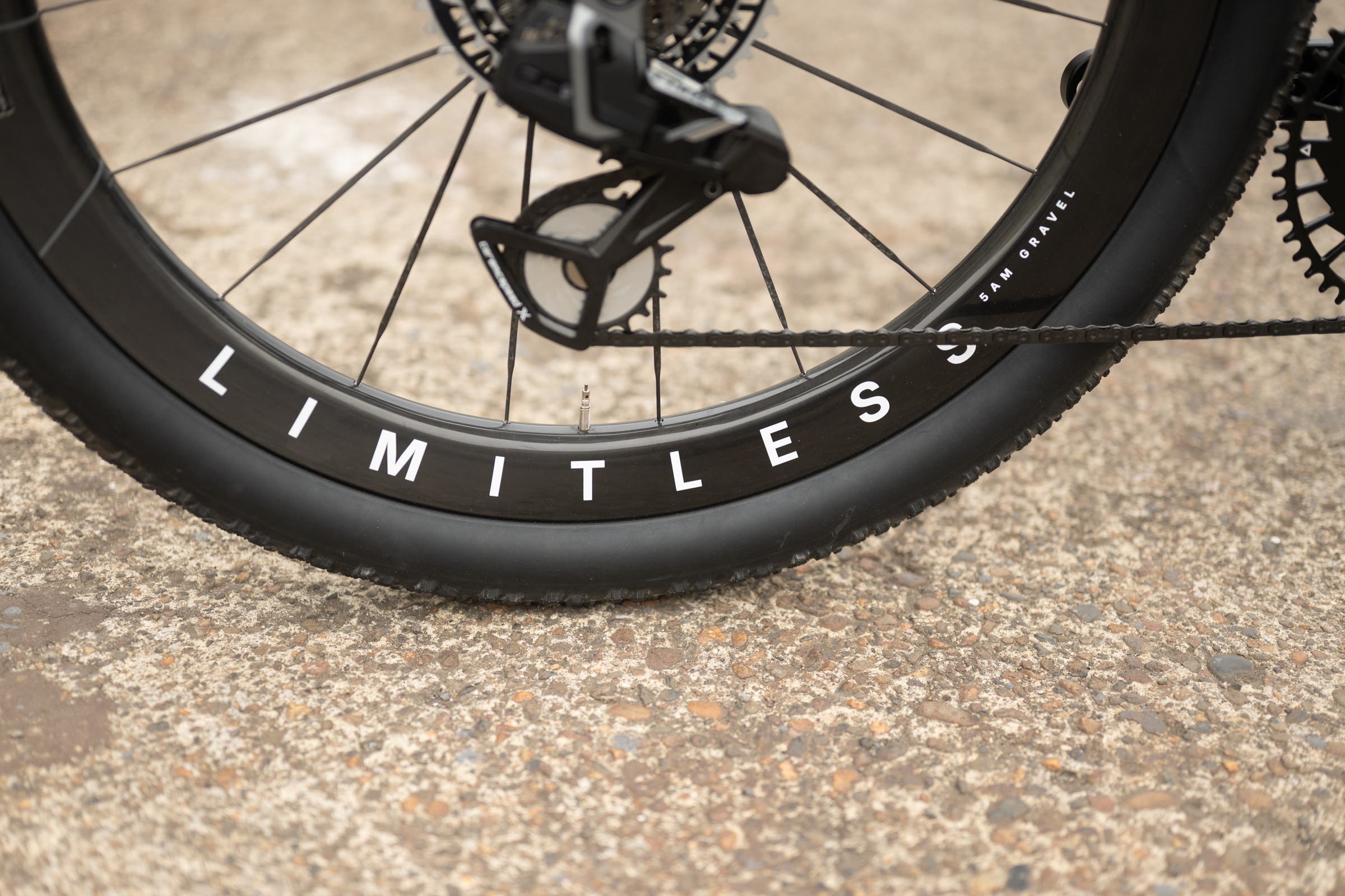 Hunt 5am limitless gravel at the made show