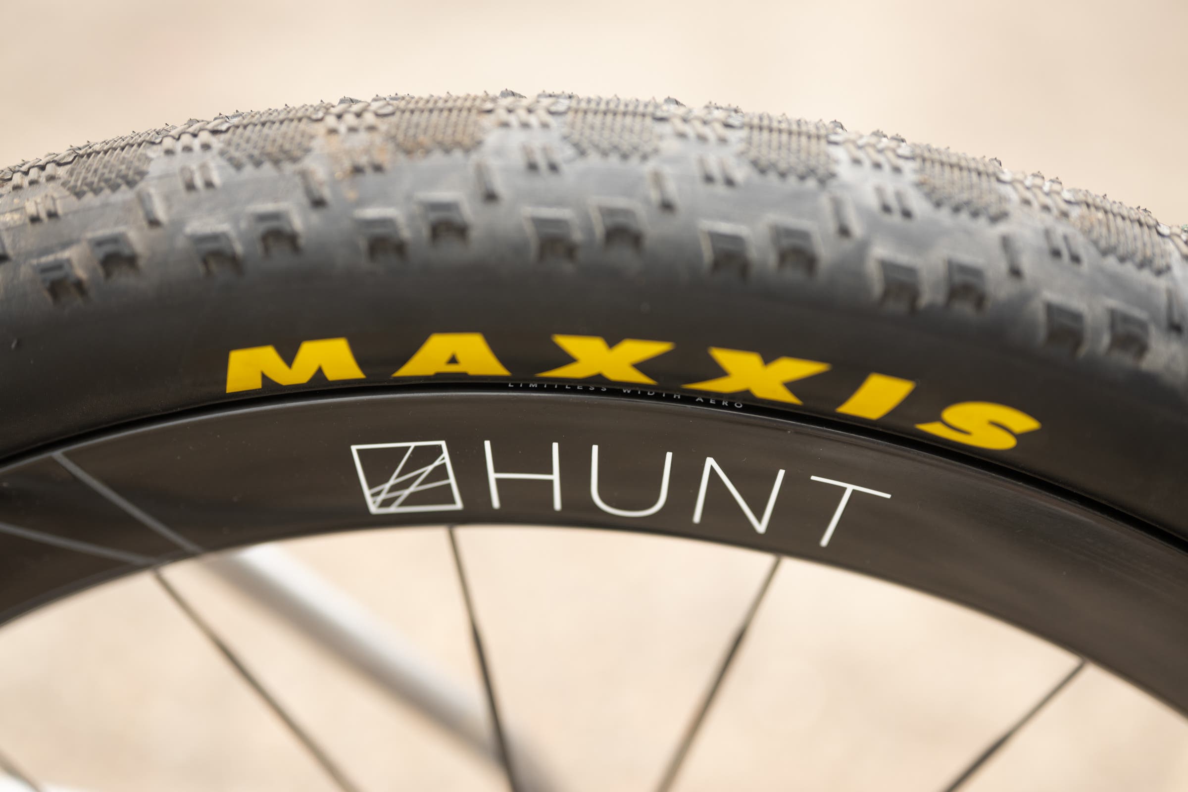 Hunt 5am limitless gravel at the made show