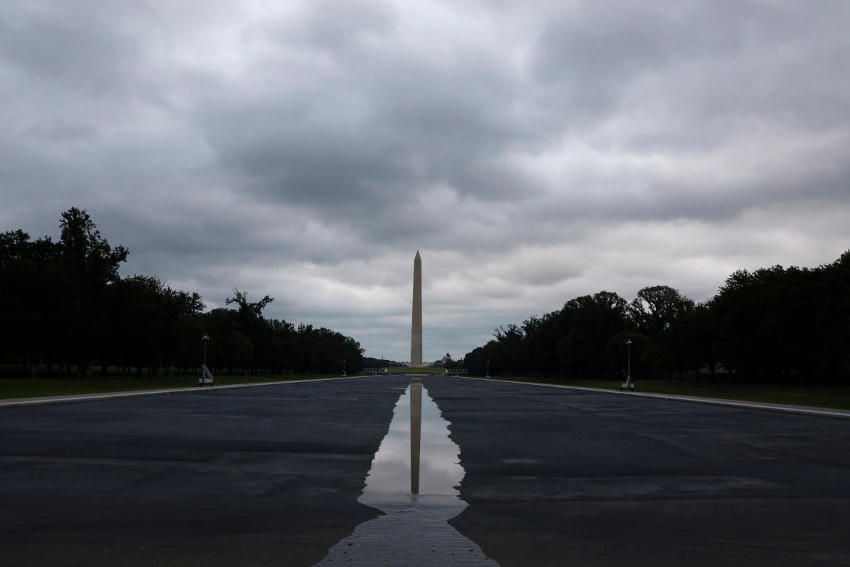 Retiran cargos contra ciclista Masters por la controversia en la Reflecting Pool