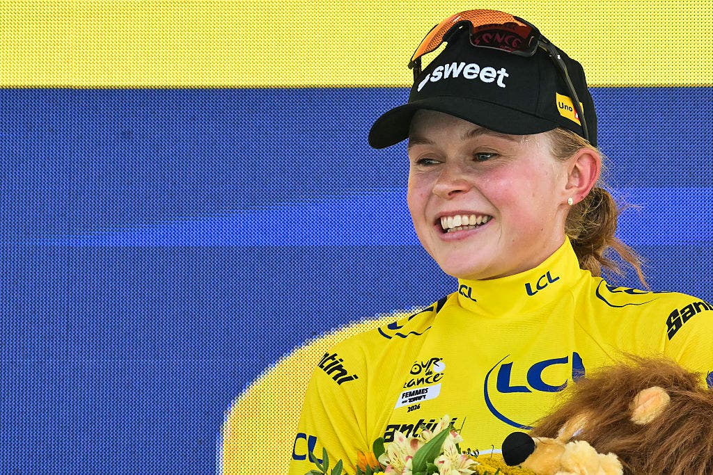 Haugset celebrates a very well deserved yellow jersey at the Tour de France Femmes