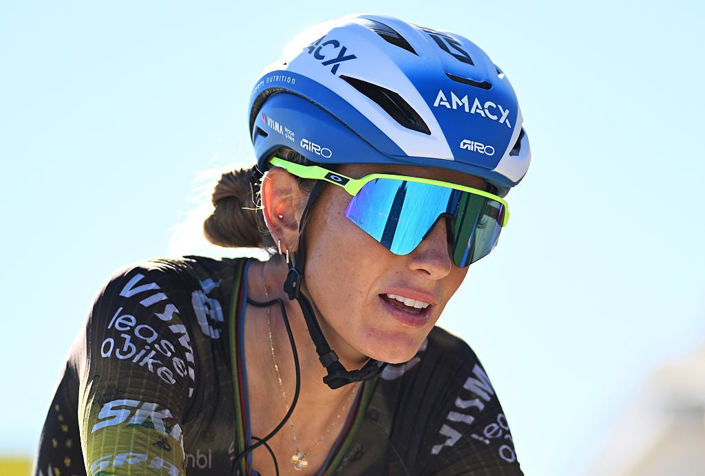 Pauline Ferrand-Prévot Withdraws from Tour de France Femmes Due to Illness