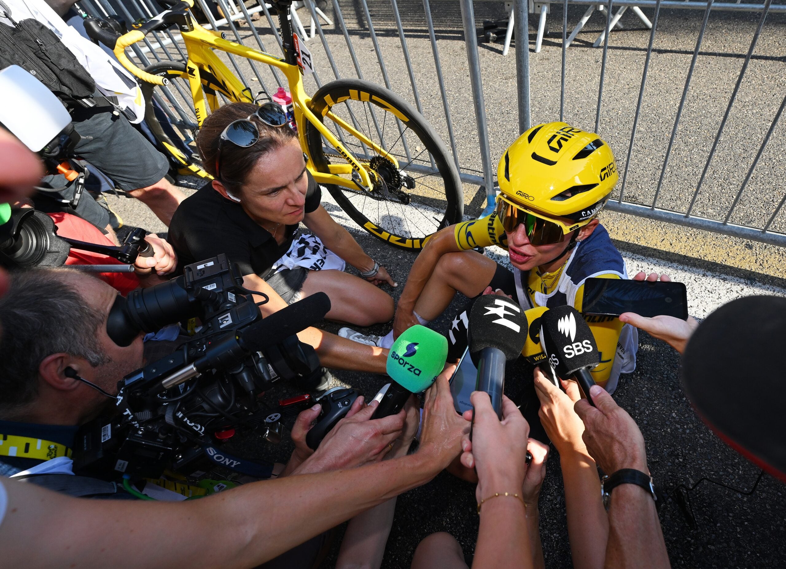 Niewiadoma and Vollering Address Controversy Ahead of Tour de France Femmes Finale