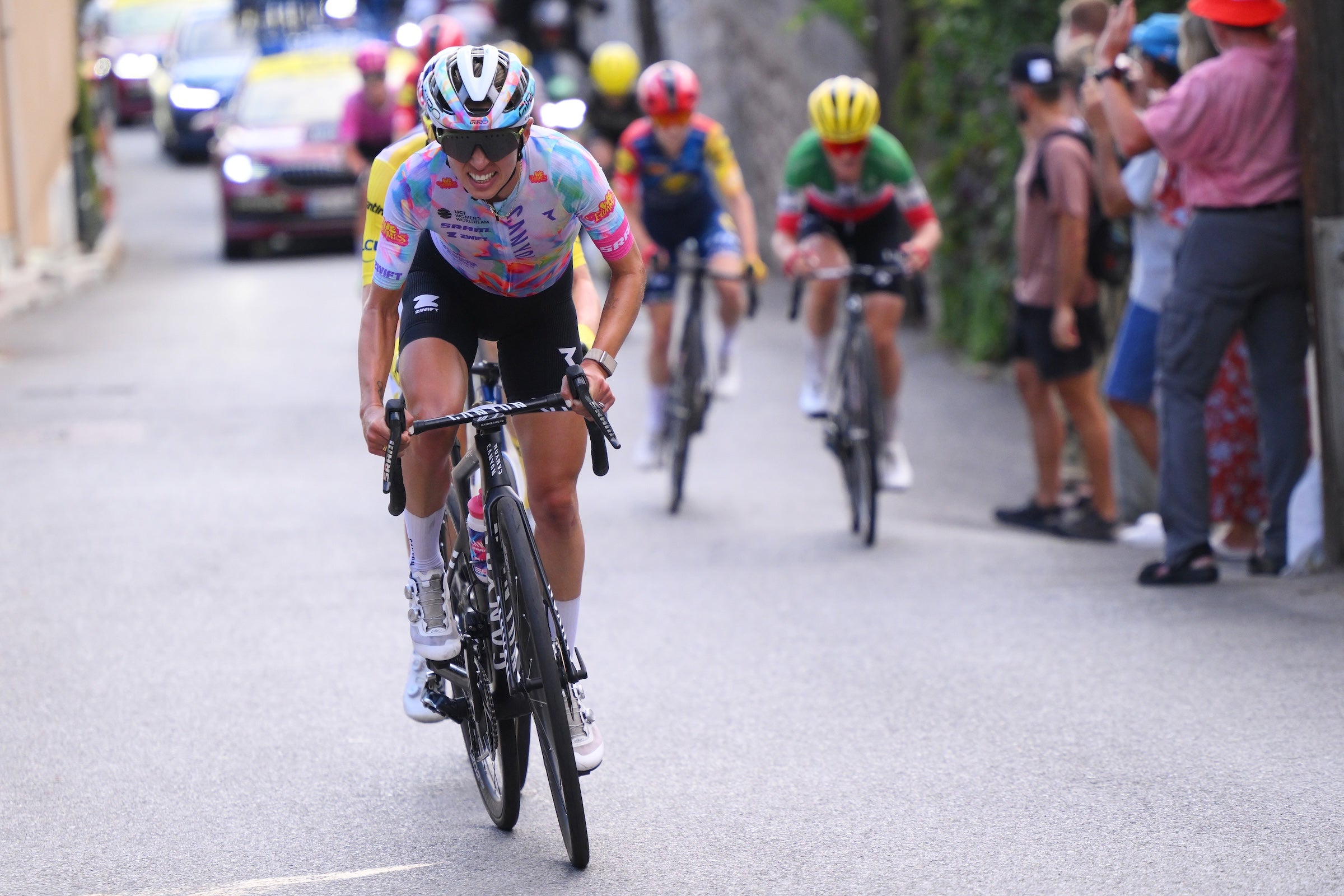 Kasia Niewiadoma and Demi Vollering Resolve Tensions After Tour de France Femmes