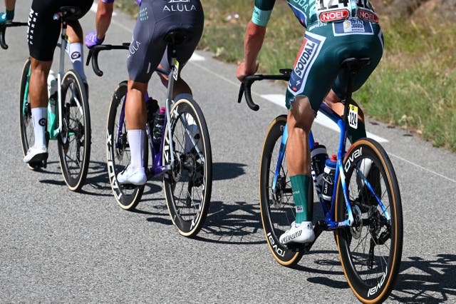 Ethan Hayter Was Wearing Shredded Shorts at the Vuelta a España. What’s Going On?