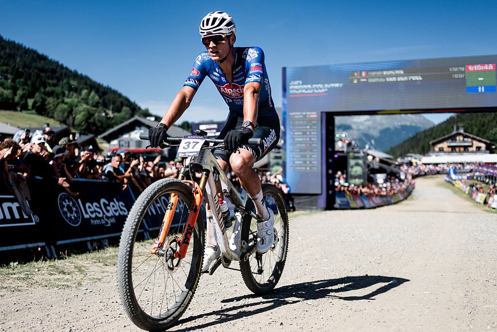 Mathieu van der Poel Roars into Contention for MTB Worlds with Sensational Les Gets Return